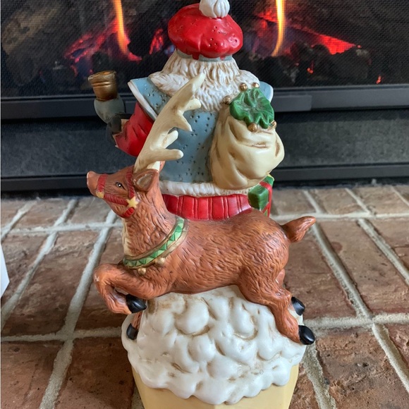 Vintage Porcelain Santa Music Box - Picture 3 of 6